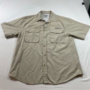 Button Down Vented Men’s shirt Sun River LG Tan short sleeve Shirt Tab pockets